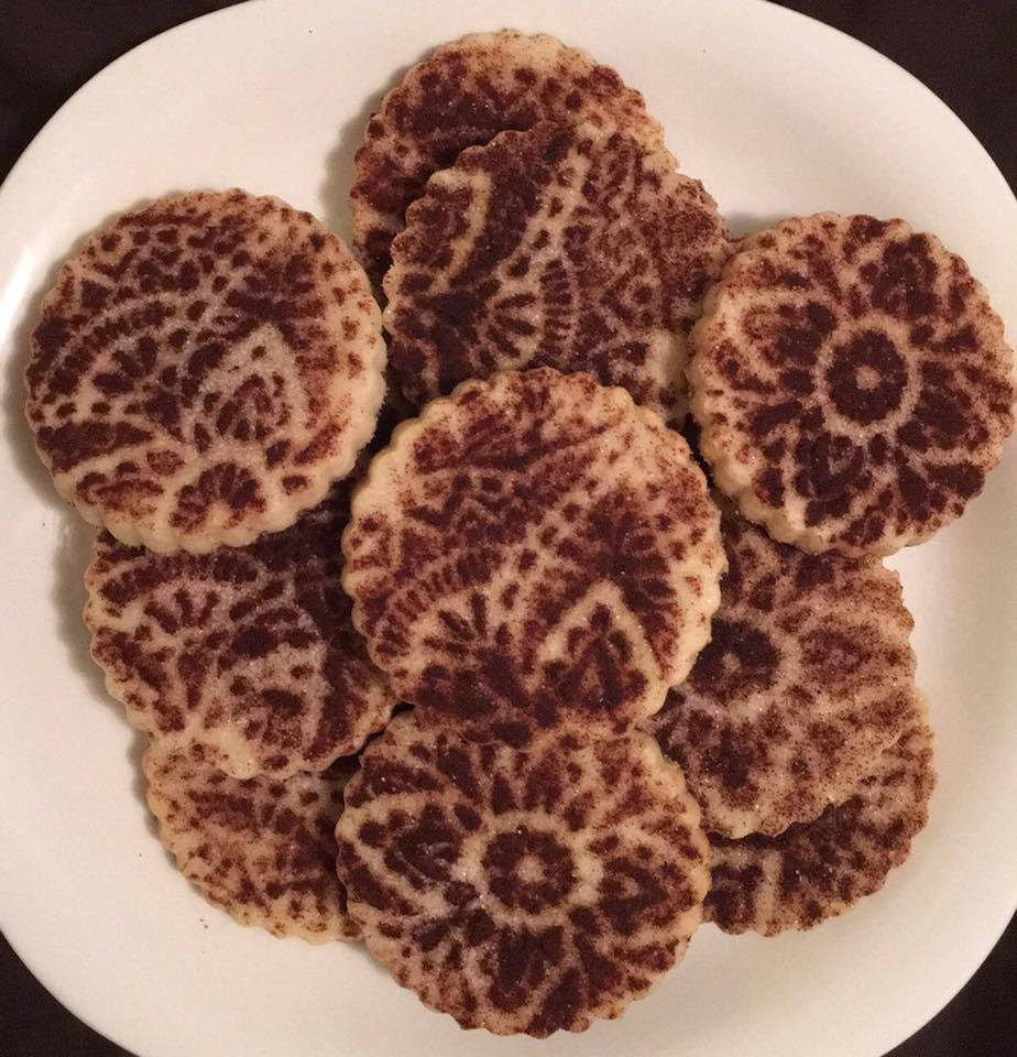 Cinnamon Sugar and Plain Sugar